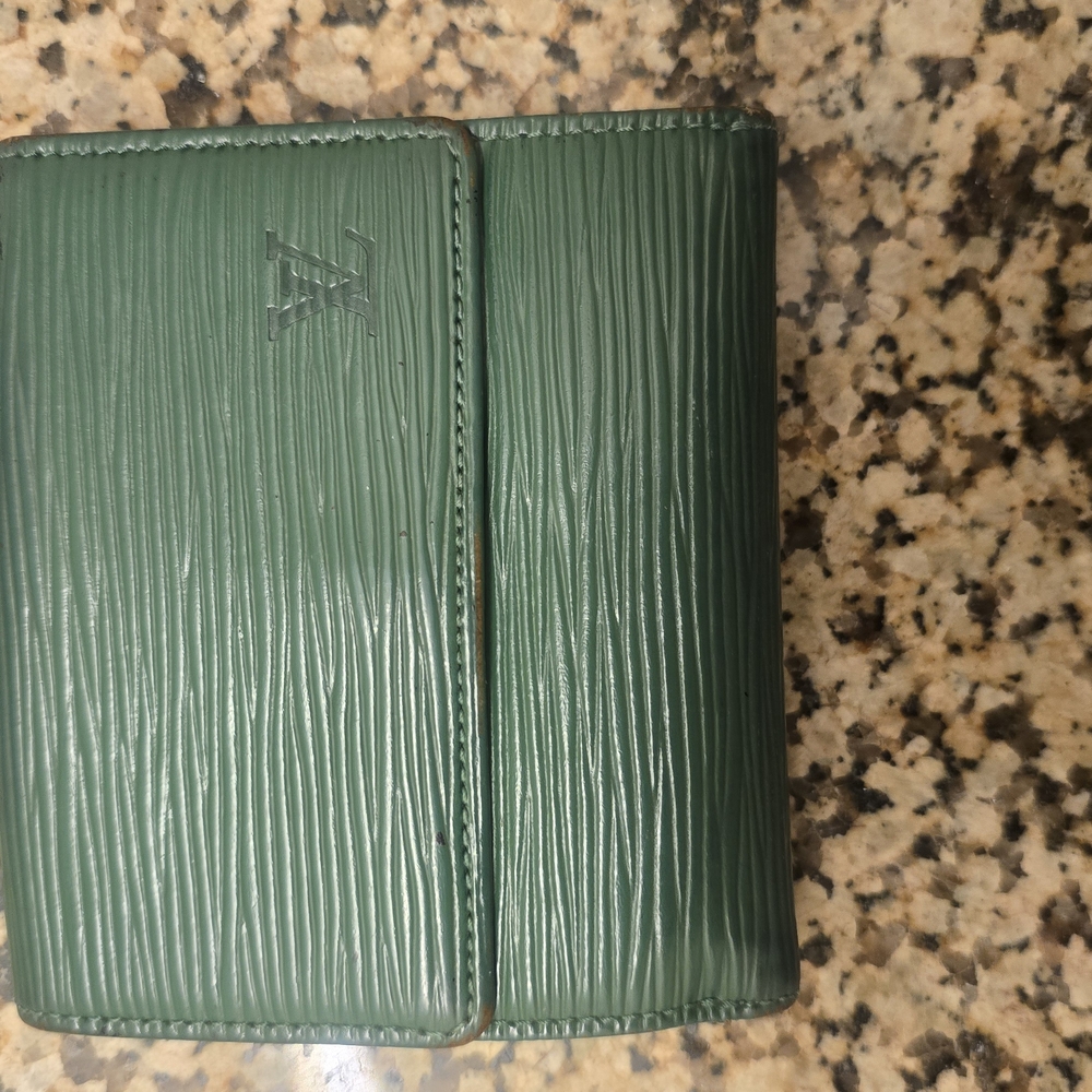 Authentic Louis Vuttion Epi Wallet